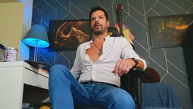 ChrisKox online show from 10/06/25, 04:04