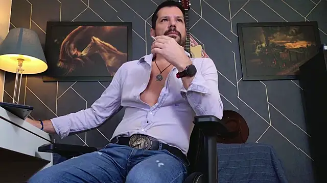 Snapshot of ChrisKox chatting on 11/13/25, 06:12 ChrisKox online show from 11/13/25, 06:12