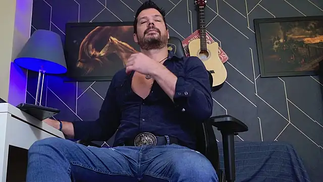 Snapshot of ChrisKox chatting on 11/19/25, 08:14 ChrisKox online show from 11/19/25, 08:14