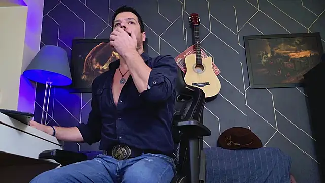 Snapshot of ChrisKox chatting on 11/30/25, 03:54 ChrisKox online show from 11/30/25, 03:54