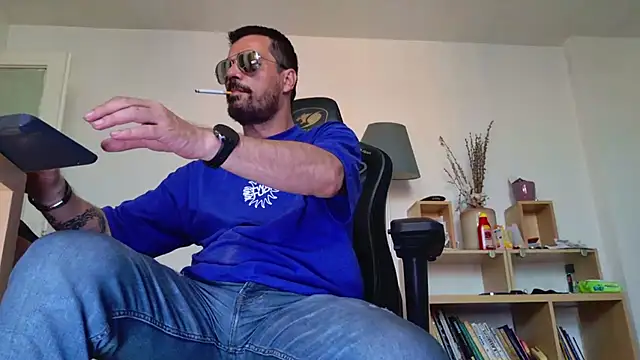 ChrisKox online show from 05/26/26, 05:09