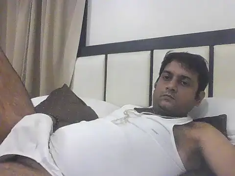 rarindam17 online show from 11/30/25, 02:10