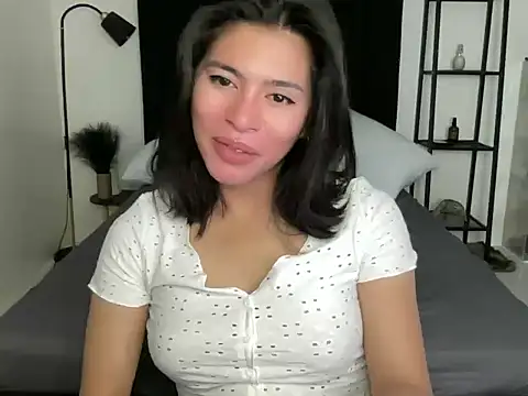 your bianca69 online show from 12/15/24, 11:09