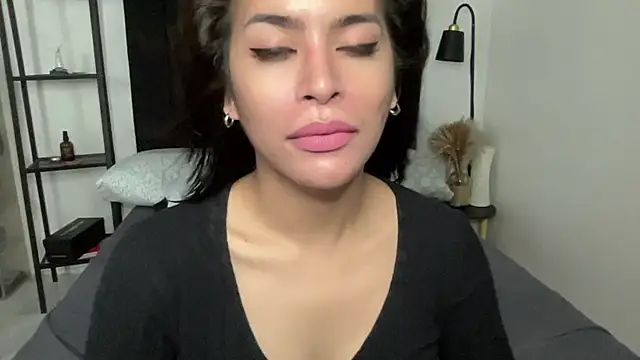 Snapshot of your_bianca69 chatting on 07/08/26, 12:15 your bianca69 online show from 07/08/26, 12:15