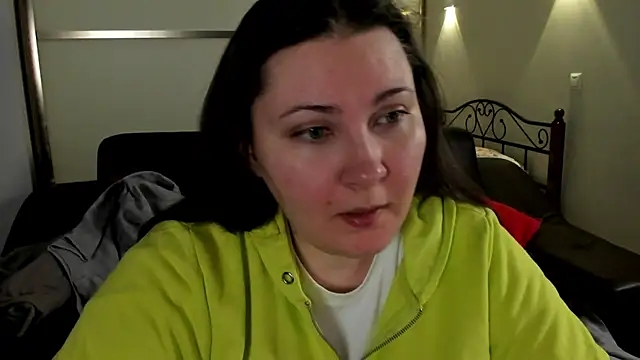 Snapshot of MarySwon chatting on 03/07/25, 05:38 MarySwon online show from 03/07/25, 05:38