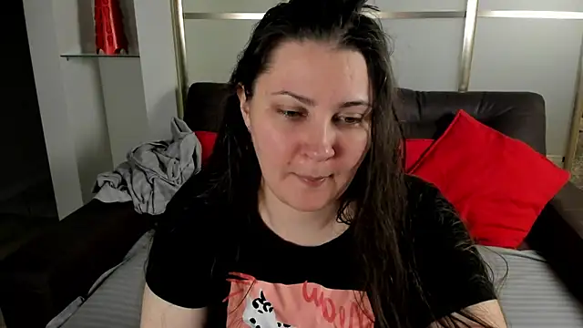 Snapshot of MarySwon chatting on 10/10/25, 05:01 MarySwon online show from 10/10/25, 05:01