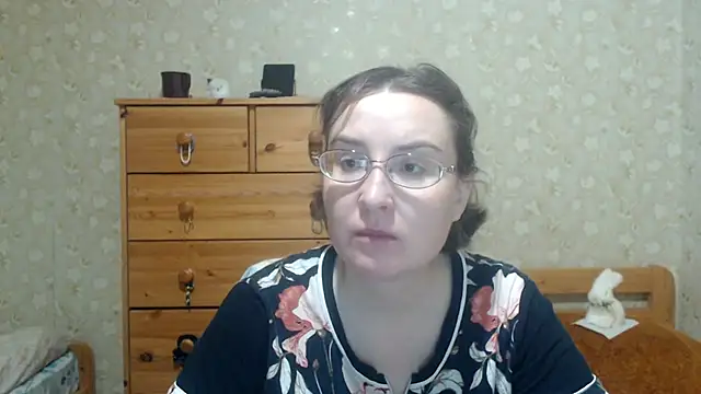 Snapshot of Smart_Rose chatting on 03/04/26, 06:58 Smart Rose online show from 03/04/26, 06:58