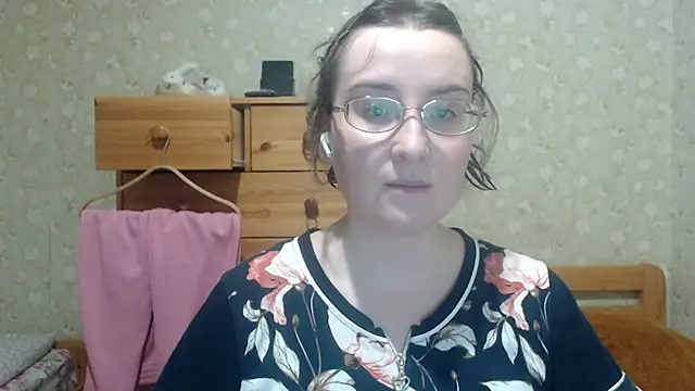 Snapshot of Smart_Rose chatting on 03/13/26, 08:48 Smart Rose online show from 03/13/26, 08:48