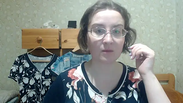 Snapshot of Smart_Rose chatting on 03/22/26, 06:11 Smart Rose online show from 03/22/26, 06:11