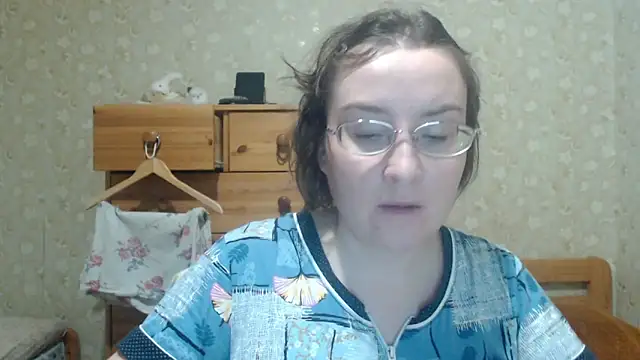 Snapshot of Smart_Rose chatting on 03/23/26, 06:34 Smart Rose online show from 03/23/26, 06:34