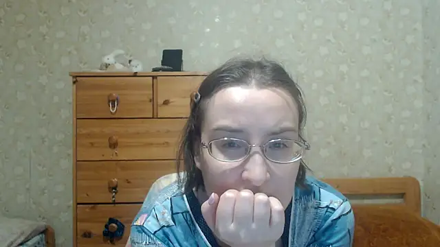 Snapshot of Smart_Rose chatting on 03/25/26, 08:04 Smart Rose online show from 03/25/26, 08:04
