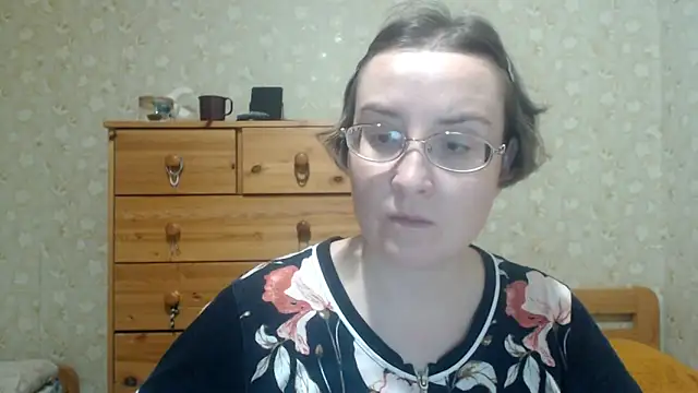 Snapshot of Smart_Rose chatting on 04/05/26, 12:41 Smart Rose online show from 04/05/26, 12:41