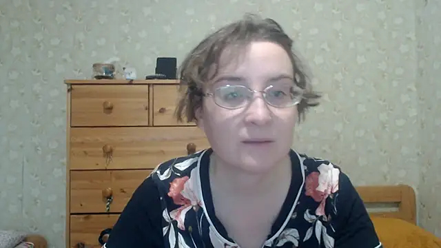 Snapshot of Smart_Rose chatting on 04/12/26, 04:01 Smart Rose online show from 04/12/26, 04:01