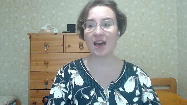 Snapshot of Smart_Rose chatting on 04/14/26, 03:51 Smart Rose online show from 04/14/26, 03:51