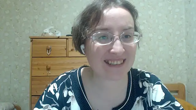 Snapshot of Smart_Rose chatting on 04/16/26, 09:39 Smart Rose online show from 04/16/26, 09:39