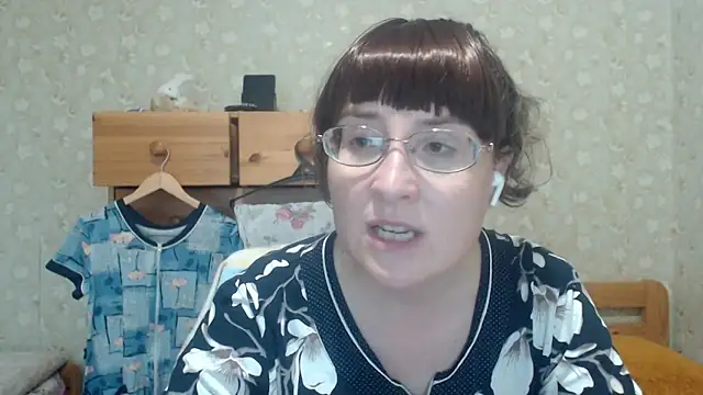 Snapshot of Smart_Rose chatting on 06/03/26, 04:56 Smart Rose online show from 06/03/26, 04:56