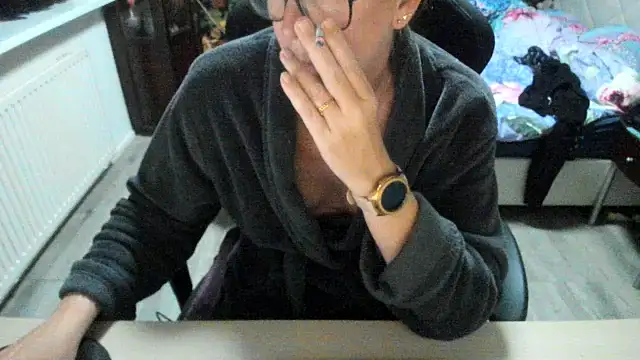 Snapshot of minoesje37 chatting on 11/09/25, 08:07 minoesje37 online show from 11/09/25, 08:07