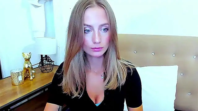 LenaCUTE online show from 09/11/25, 09:15