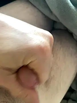 Snapshot of Ich00081 chatting on 09/15/25, 01:33 Ich00081 online show from 09/15/25, 01:33