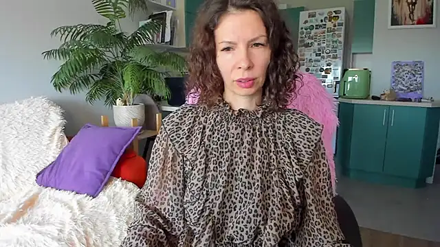 ChristinaGlory online show from 06/04/26, 07:25