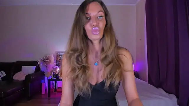 EmmaAbramson online show from 05/18/26, 10:54
