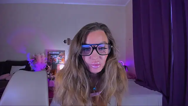 EmmaAbramson online show from 07/21/26, 08:38