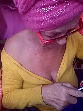 MucMilf59 online show from 02/18/25, 11:11