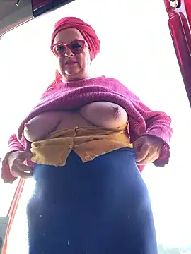 MucMilf59 online show from 02/19/25, 08:12