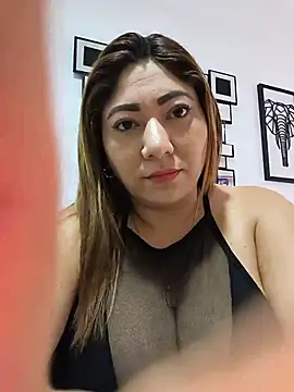 kendra fire online show from 07/15/26, 12:43