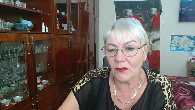 JenaCheim online show from 10/19/25, 05:52