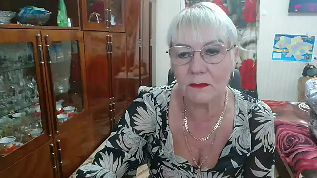 JenaCheim online show from 11/16/25, 06:19