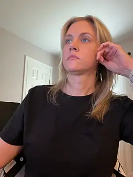 Kay Cakes online show from 07/14/26, 04:23