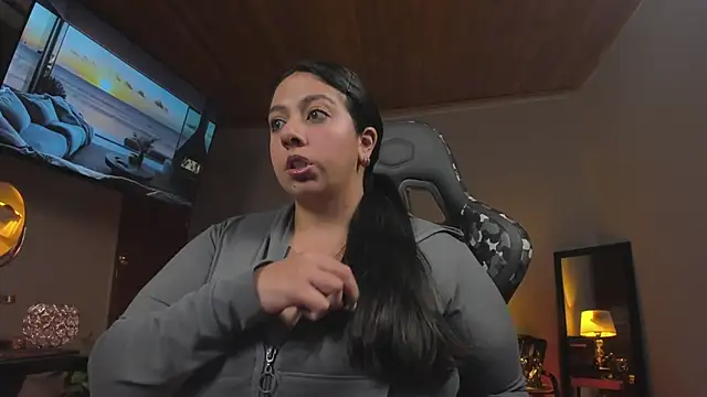 coraline latin online show from 02/14/25, 04:58