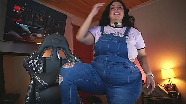 coraline latin online show from 05/08/26, 12:10