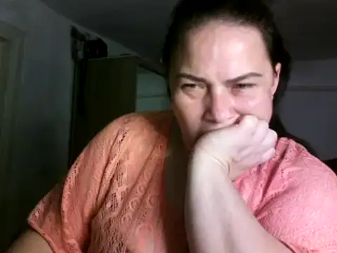 Snapshot of TammyAh chatting on 12/10/24, 12:28 TammyAh online show from 12/10/24, 12:28