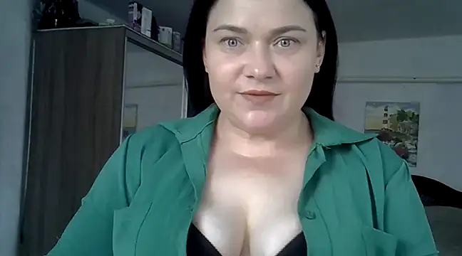 Snapshot of TammyAh chatting on 01/08/25, 12:05 TammyAh online show from 01/08/25, 12:05