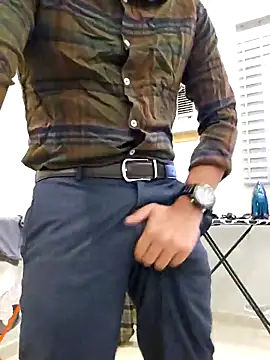 Snapshot of shakir12340 chatting on 11/14/25, 11:31 shakir12340 online show from 11/14/25, 11:31