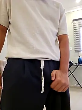 Snapshot of shakir12340 chatting on 11/21/25, 07:51 shakir12340 online show from 11/21/25, 07:51