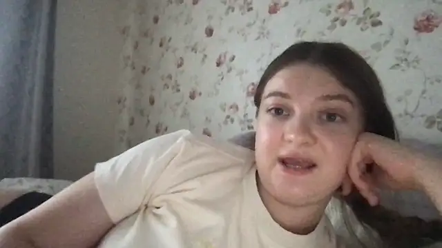 LoVenda online show from 09/13/25, 02:50