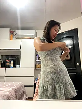 Snapshot of asianmystery203 chatting on 09/24/25, 01:20 asianmystery203 online show from 09/24/25, 01:20