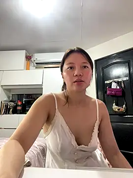 Snapshot of asianmystery203 chatting on 10/01/25, 01:33 asianmystery203 online show from 10/01/25, 01:33