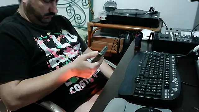 Italian dark desire online show from 11/26/25, 10:05