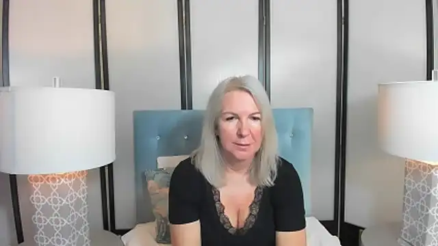 EricaTop online show from 11/09/25, 05:50