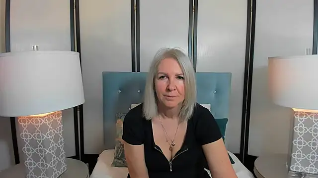 EricaTop online show from 05/17/26, 04:54