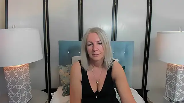 EricaTop online show from 06/17/26, 06:20