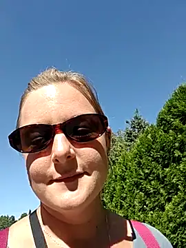 Snapshot of SwedishJennifer chatting on 07/21/26, 01:13 SwedishJennifer online show from 07/21/26, 01:13
