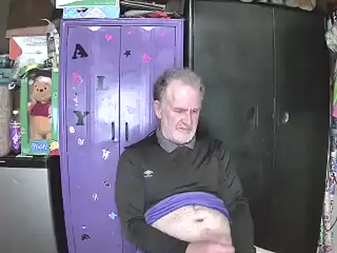 Snapshot of Sweet_Sexy1963 chatting on 12/21/24, 04:09 Sweet Sexy1963 online show from 12/21/24, 04:09