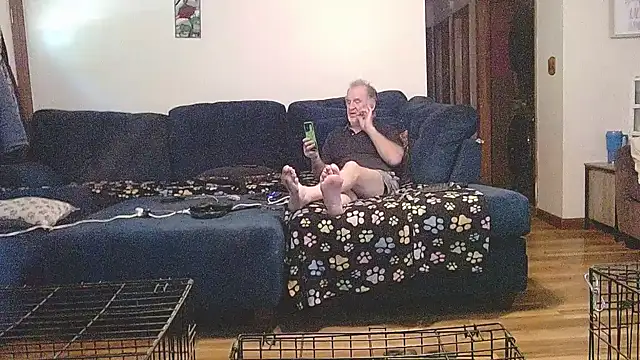 Snapshot of Sweet_Sexy1963 chatting on 09/30/25, 05:51 Sweet Sexy1963 online show from 09/30/25, 05:51