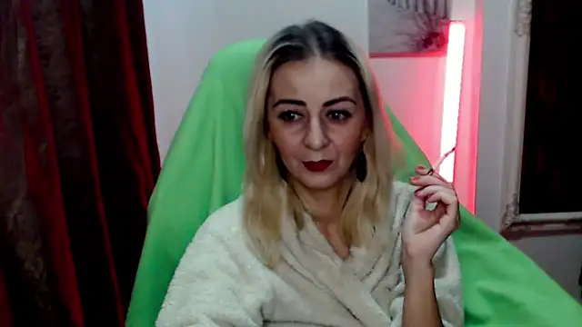 MirabelaSweet online show from 12/10/24, 07:05