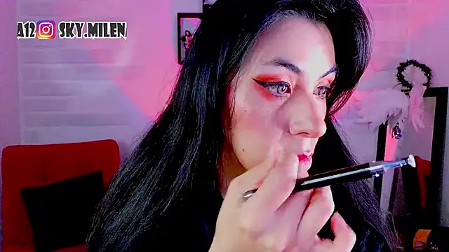 sky girl1 online show from 11/30/25, 09:57